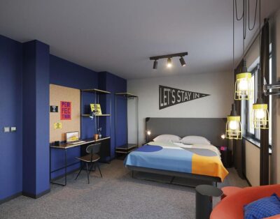 Modern Deluxe Studio Apartment